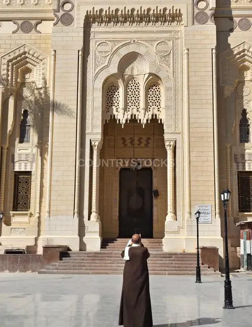 مدخل مسجد المرسي أبو العباس، الإسكندرية