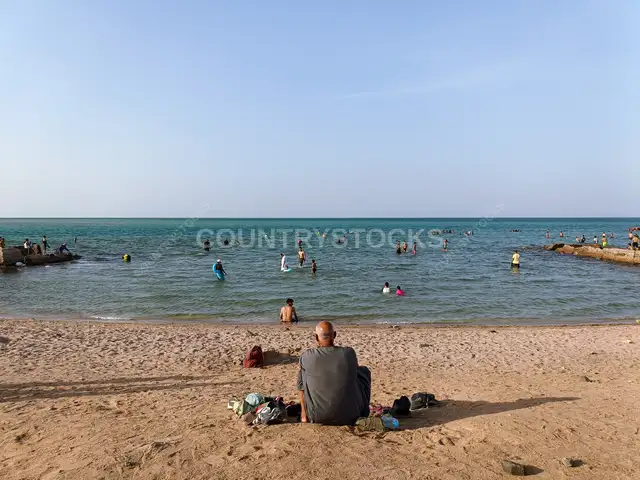 شاطئ عام في الغردقة على البحر الأحمر
