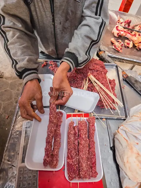 تجهيز الكفتة لشواء العيد