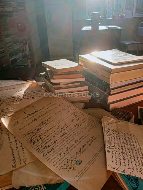 وثائق حكومية قديمة مكتوبة بخط اليد، مكتبة عابدين القاهرة
