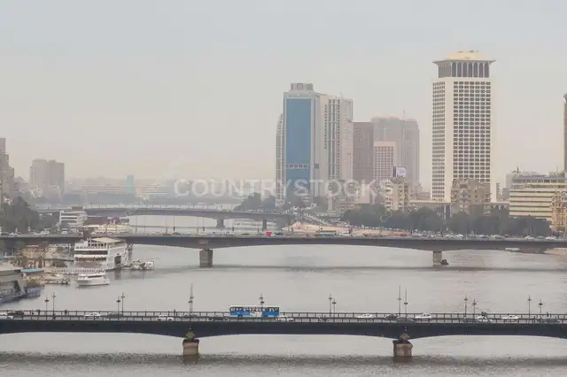 كباري النيل بالقاهرة ومنظر الأفق
