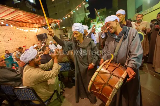 استعراض رقص تراثي (لقطة 11)