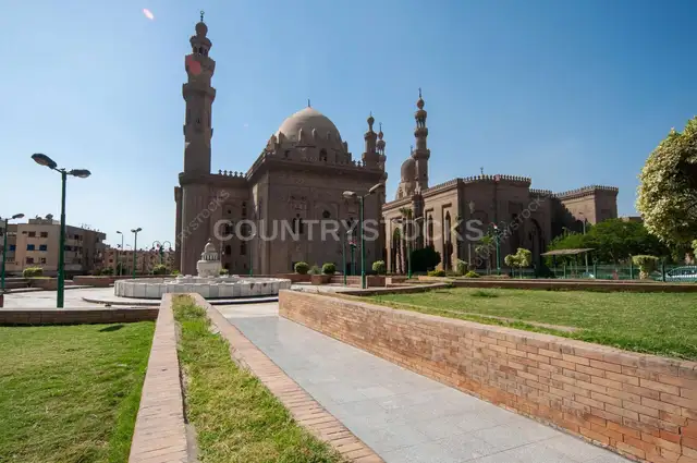 مسجد السلطان حسن ومحيطه في القاهرة القديمة 10
