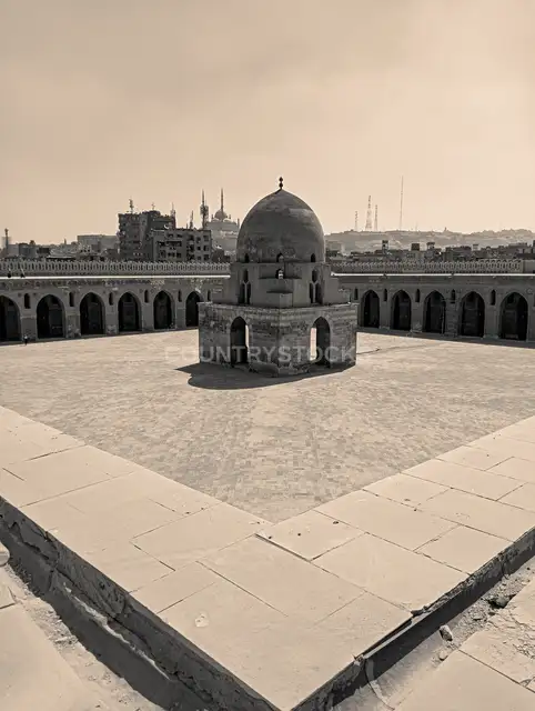 صحن جامع أحمد بن طولون من أعلى السطح القاهرة