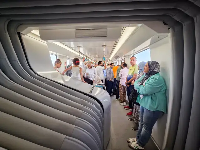 داخل مونوريل العاصمة الإدارية الجديدة