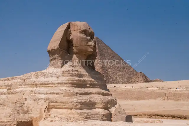 Great Sphinx and Pyramid of Khafre, Giza