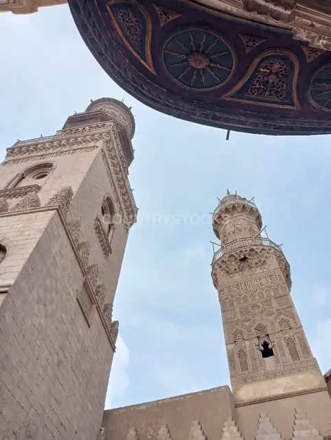 مآذن مجمع قلاوون وسبيل محمد علي، شارع المعز
