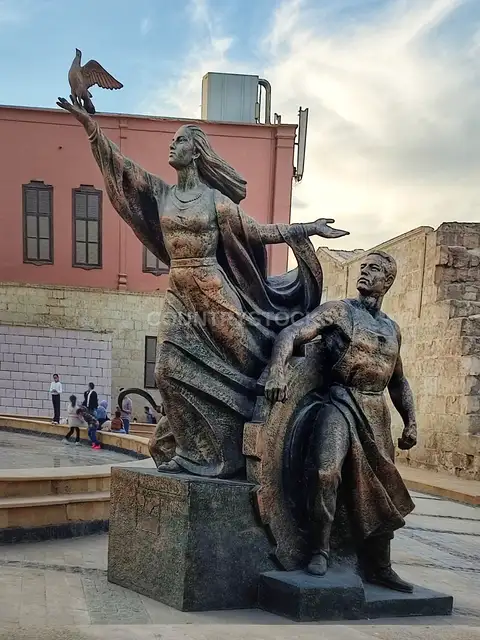 تمثال السلام والعمل، قلعة صلاح الدين، القاهرة