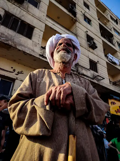 شيخ مصري في احتفالية رأس السنة الهجرية بمسيرة صوفية بالقاهرة