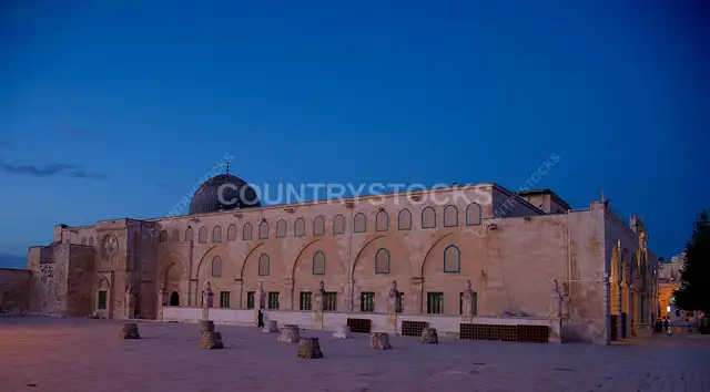 المسجد الأقصى المبارك عند الغسق، القدس