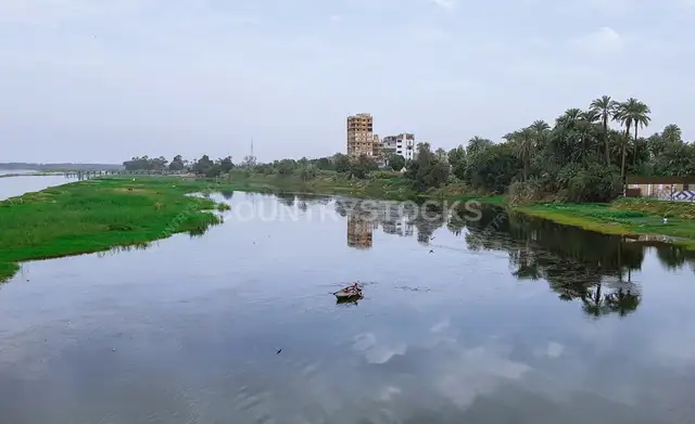 بين الخضرة والماء على ضفاف النيل في قنا
