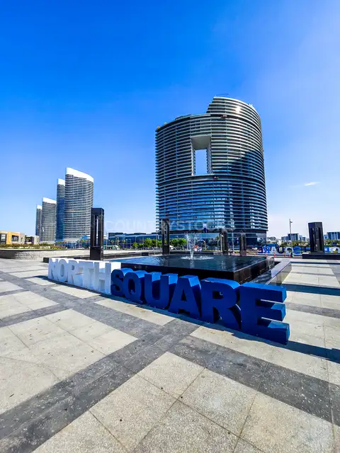 لافتة نورث سكوير، مدينة العلمين الجديدة