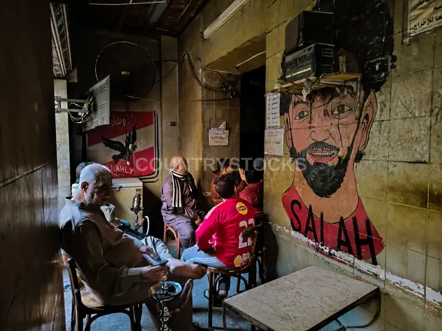 جدارية محمد صلاح في قهوة بلدي بالقاهرة