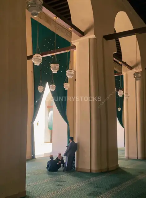 داخل مسجد الحاكم بأمر الله، حي الجمالية القاهرة