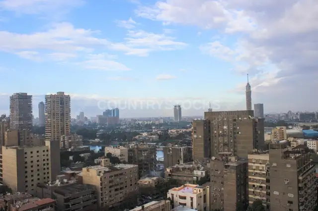 أفق القاهرة من الدقي – منظر برج القاهرة
